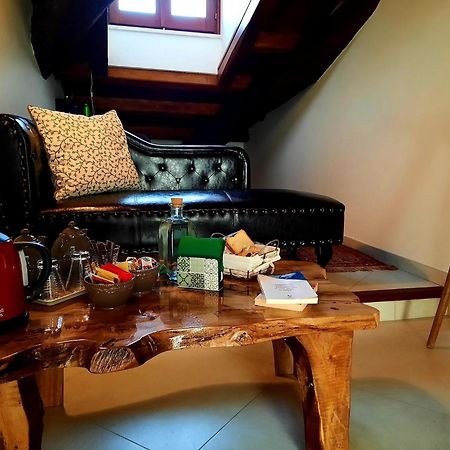 Amaranto99 Bed & Breakfast L'Aquila Bagian luar foto