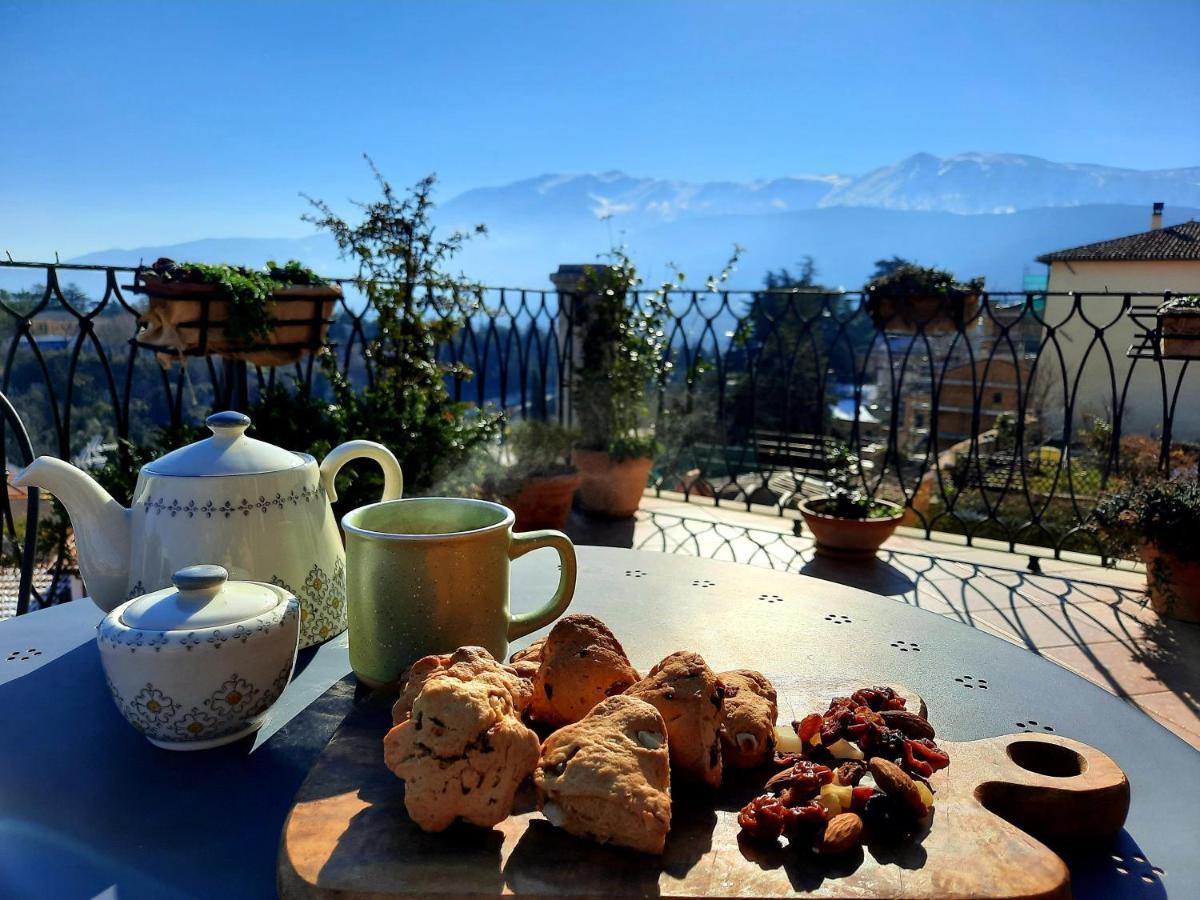 Amaranto99 Bed & Breakfast L'Aquila Bagian luar foto