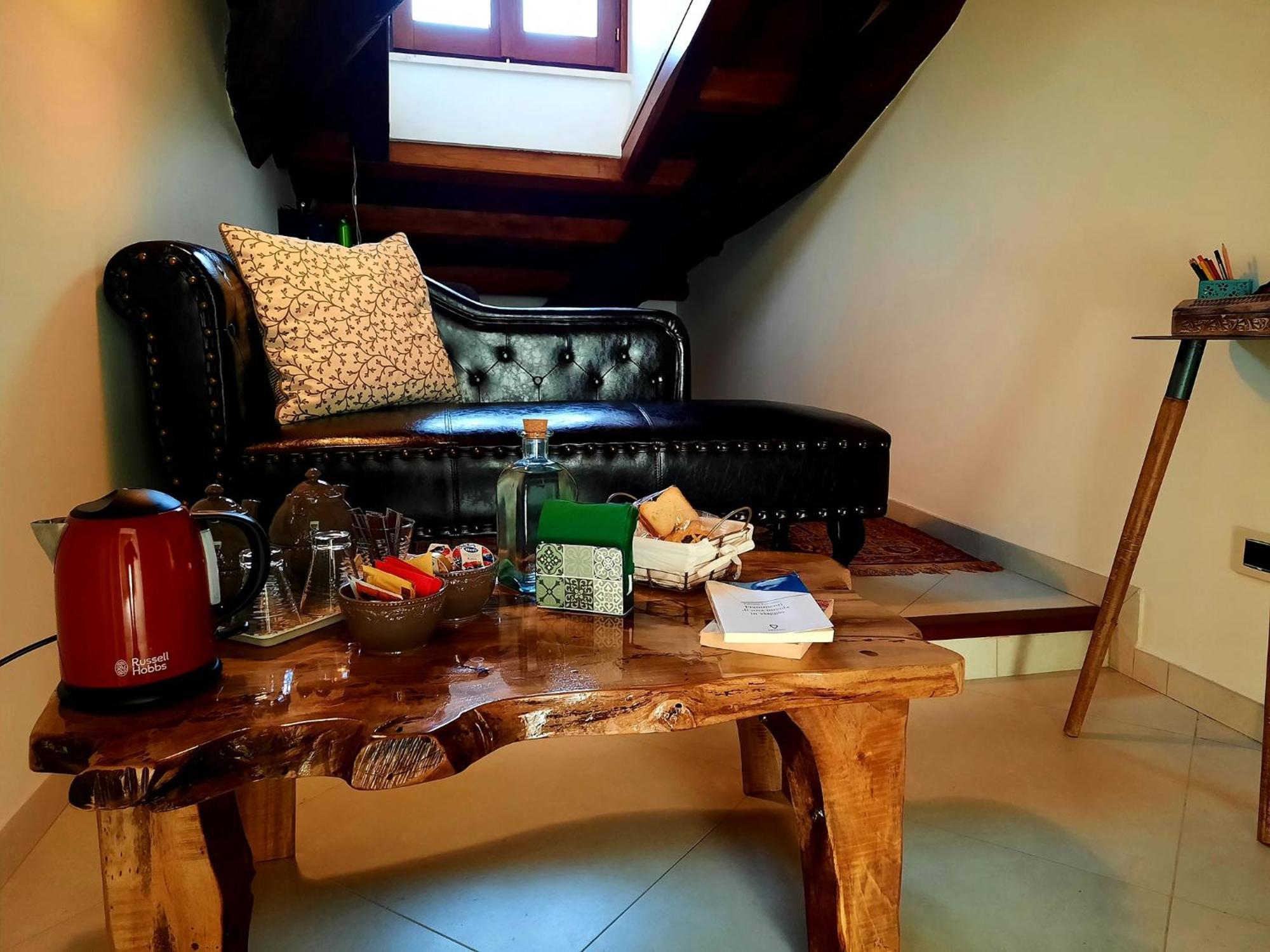 Amaranto99 Bed & Breakfast L'Aquila Bagian luar foto